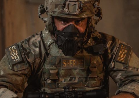 Equipamiento militar de alta resistencia para operaciones tácticas