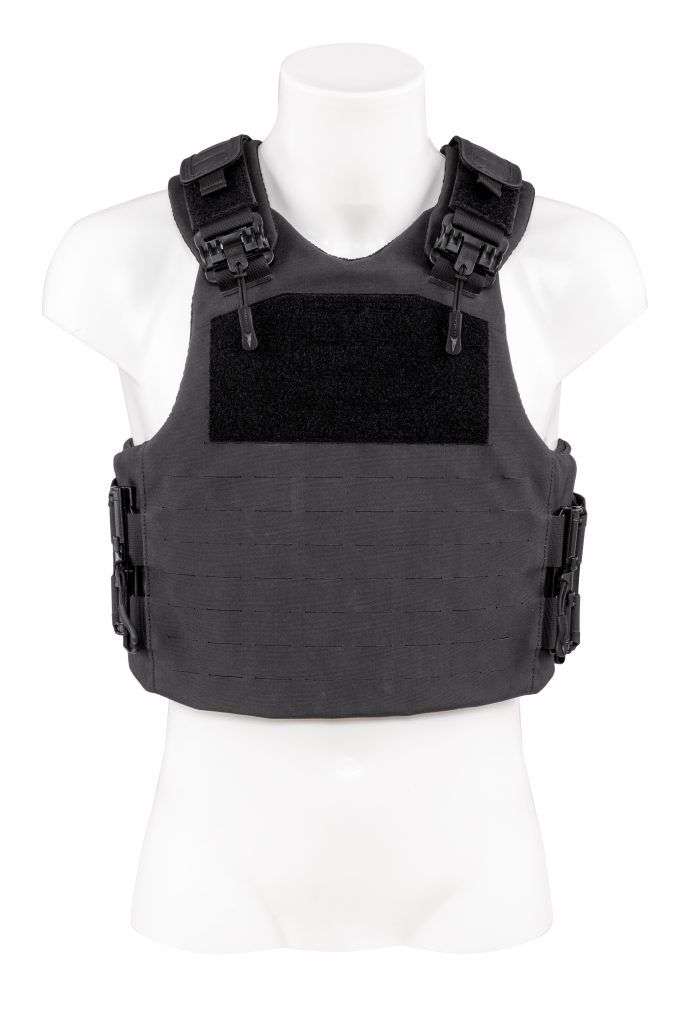 CNP_Tactical_vest_male_01