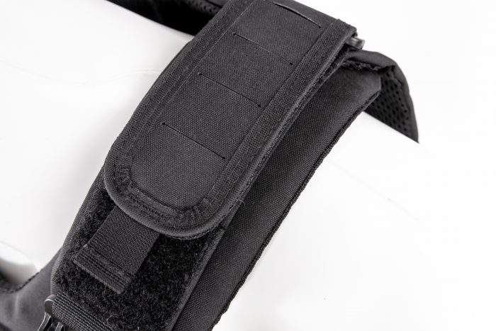CNP_Tactical_vest_male_detail_12