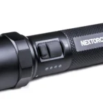 NEXTORCH P80 - Linterna táctica profesional con 2100 lúmenes y recarga USB-C